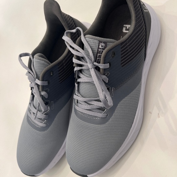 FootJoy Flex - Men’s Size 11 - Golf Shoes - Picture 1 of 4